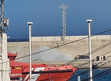 Ecologistas en Acción estudia llevar al Defensor y Fiscalía la denuncia vecinal de Garrucha y Vera por el polvo de yeso