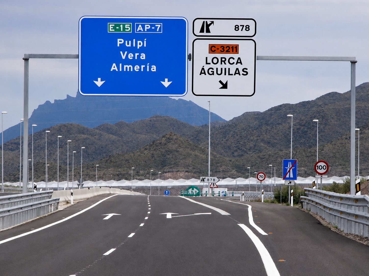 La Cámara de Comercio pedirá al Gobierno que quite el peaje de la Autopista Vera-Cartagena