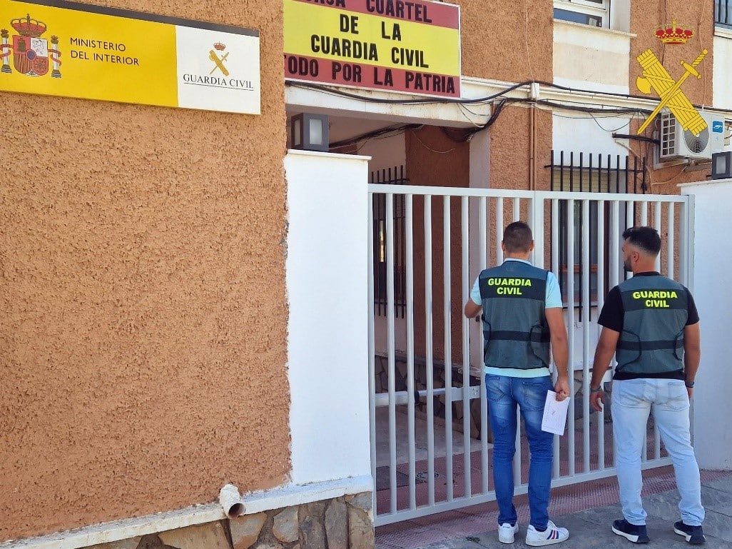 Denuncia que le han «robado» 600 euros de la tarjeta en Huércal Overa, pero el ladrón era ella misma