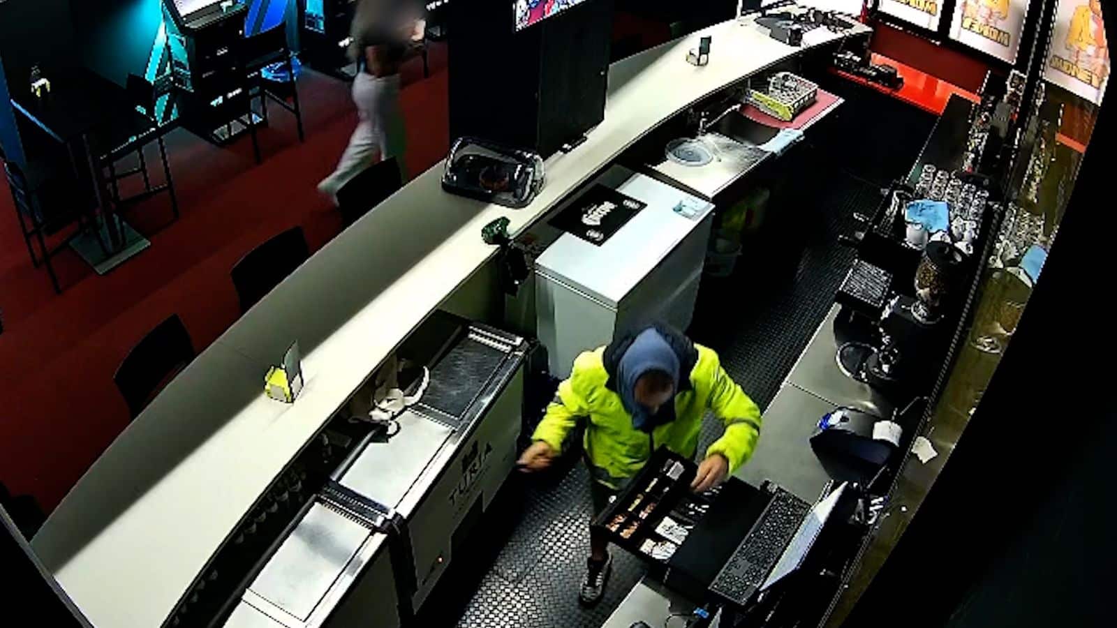 Atraco en un salón de juegos de Huércal Overa: dos detenidos en menos de 15 minutos