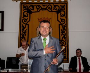 Salvador Hernández se queda solo en el Gobierno de Carboneras Salvador Hernández se queda solo en el Gobierno de Carboneras