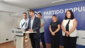 El PP de Carboneras descarta volver al Gobierno local y duda de que el alcalde pueda gobernar en solitario El PP de Carboneras descarta volver al Gobierno local y duda de que el alcalde pueda gobernar en solitario