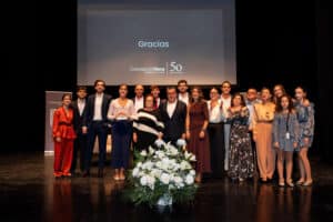 Comercial Vera reúne a más de 600 personas en la celebración de su 50 aniversario junto a Carolina Marín Comercial Vera reúne a más de 600 personas en la celebración de su 50 aniversario junto a Carolina Marín